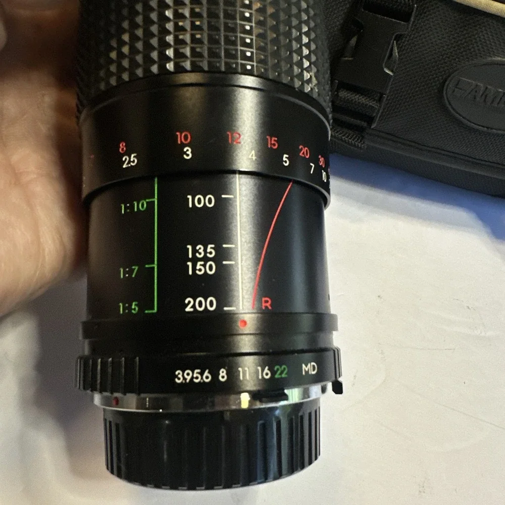 Minolta x-370 35mm Camera w/Amibico Bag, 50mm Minolta Lens F80-200 Zoom UNTESTED